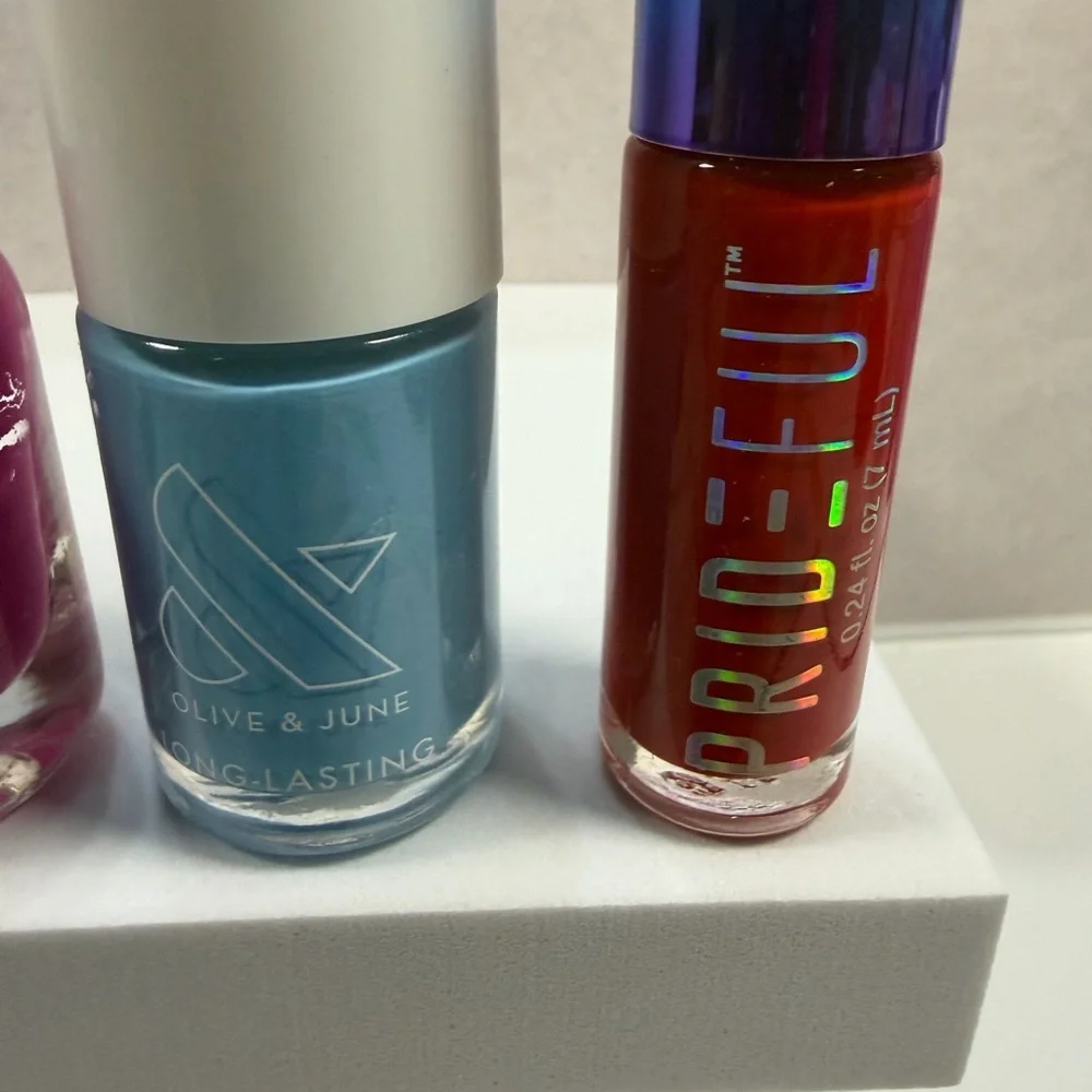 💙3/$20 Nail Polish Set with Mint, Fuchsia, Sky Blue & Red